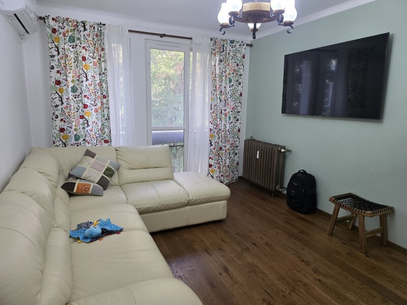 Titan, 5 minute metrou Costin Georgian, pe Barajul Bicaz, renovat complet